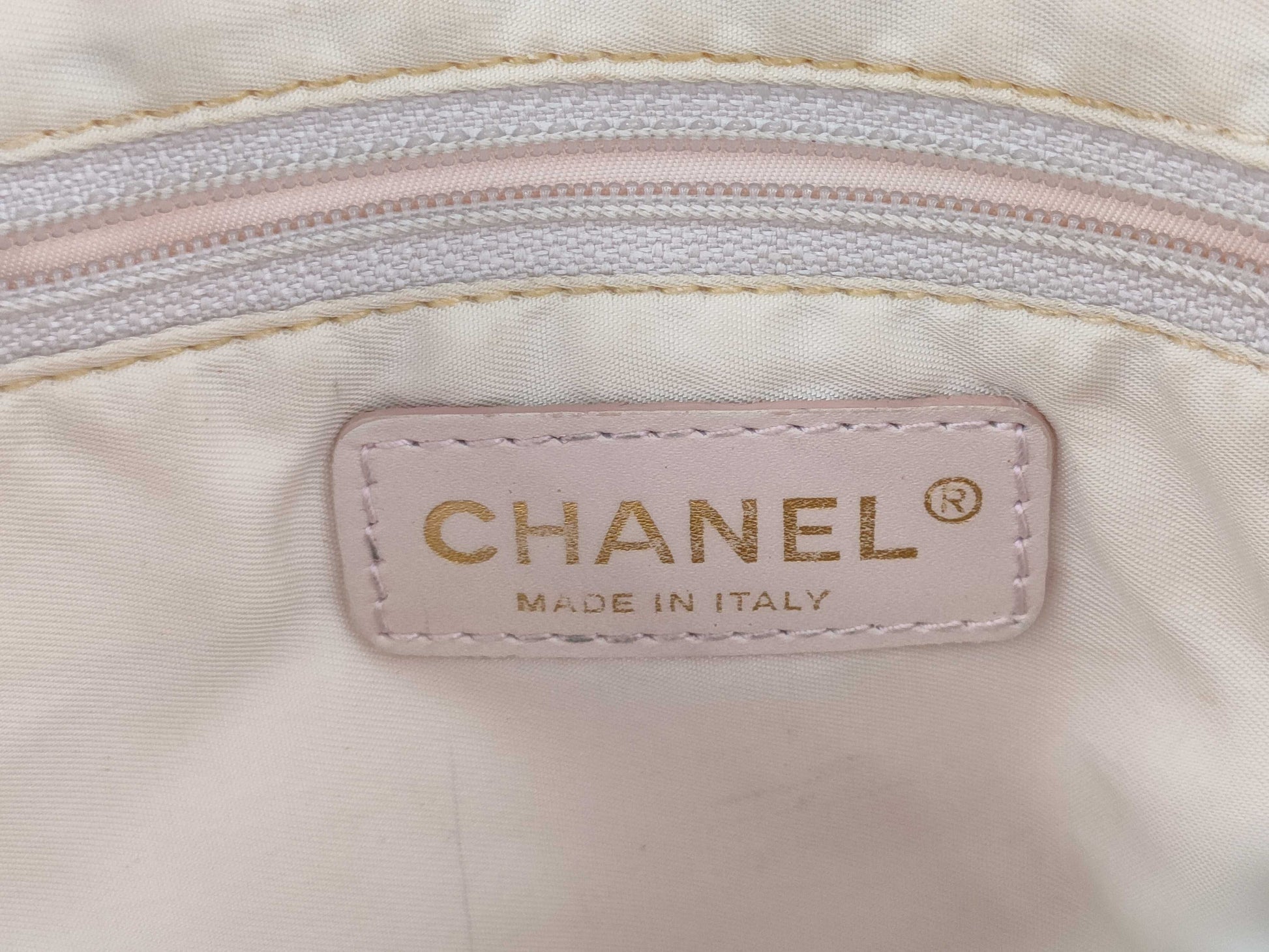 CHANEL New Travel Handbag Pink Handbag