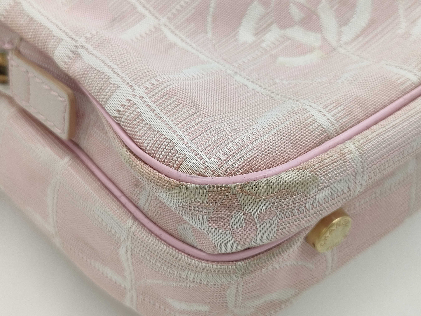 CHANEL New Travel Handbag Pink Handbag