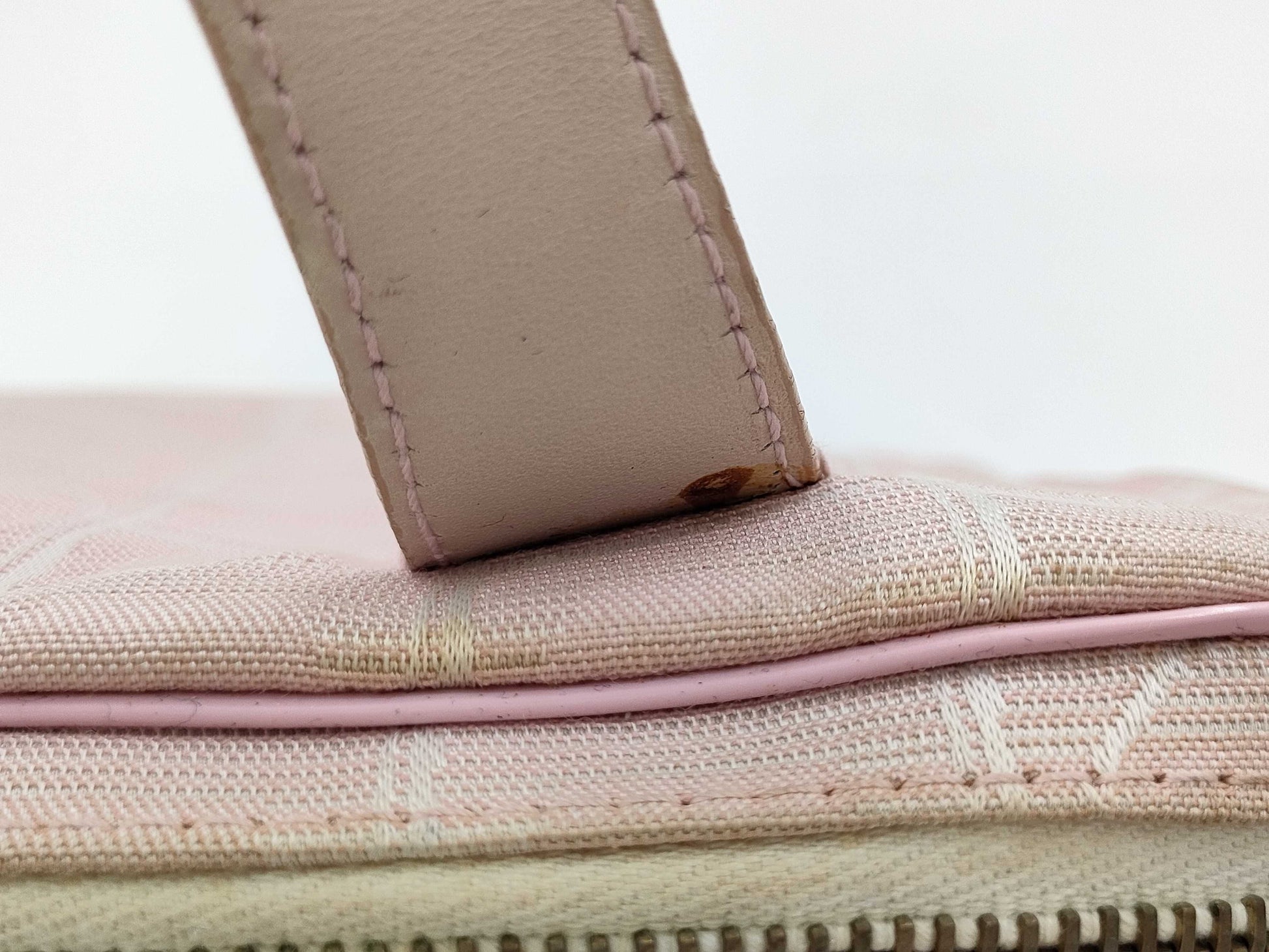 CHANEL New Travel Handbag Pink Handbag