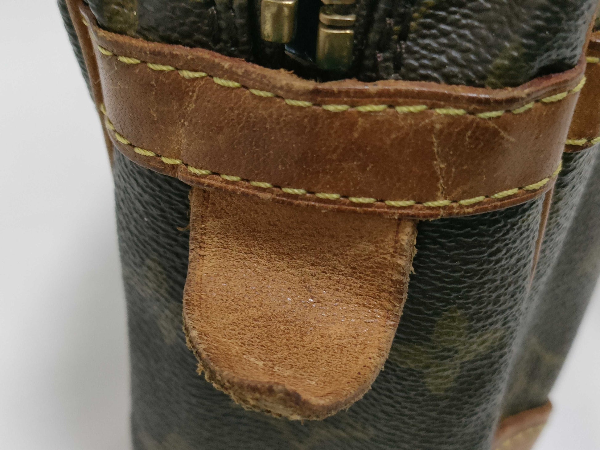 LOUIS VUITTON RFID Unverifiable Monogram Compiègne Second Bag