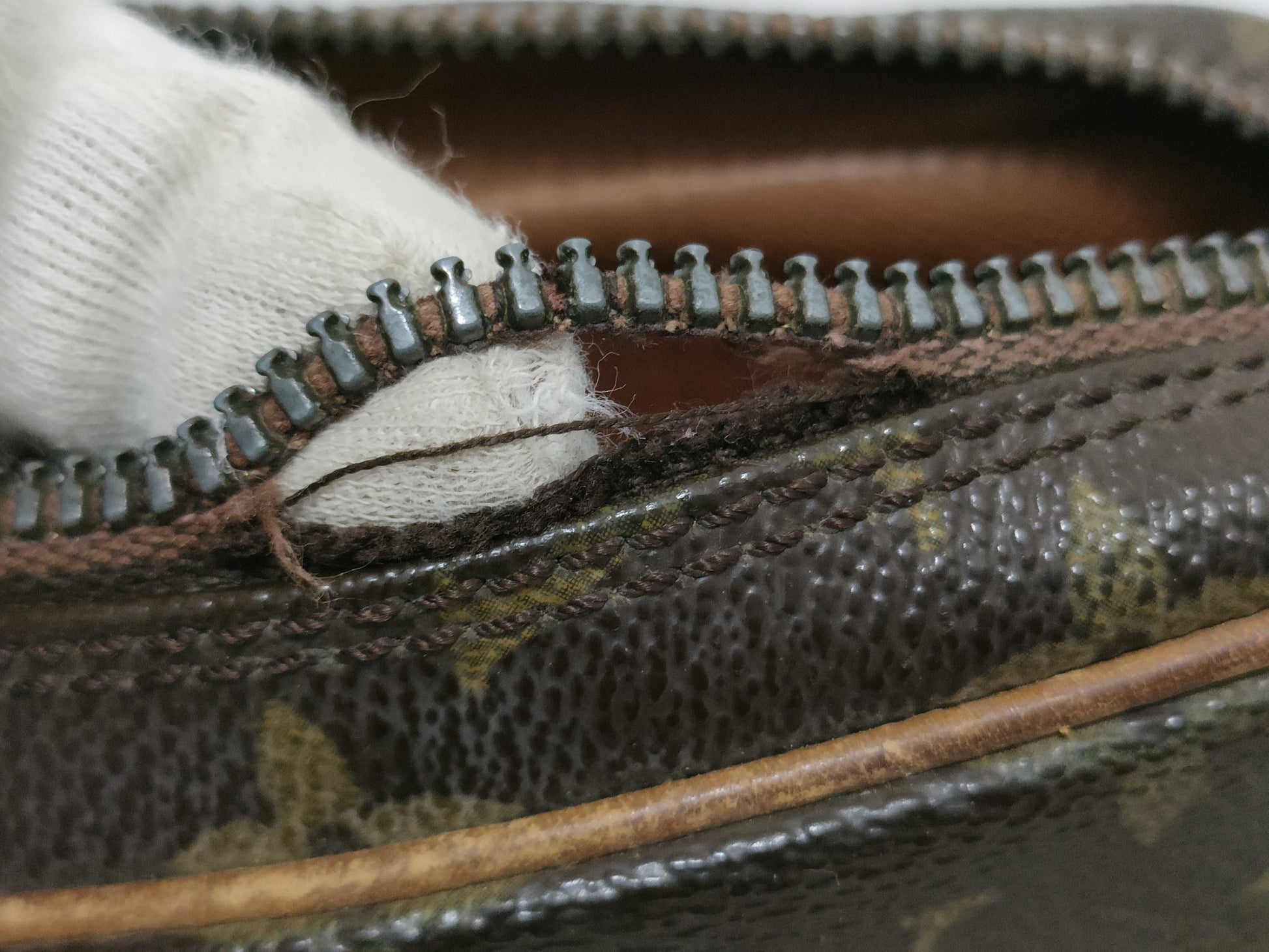 LOUIS VUITTON RFID Unverifiable Monogram Louis Vuitton Monogram Marly Dragonne Shoulder Bag