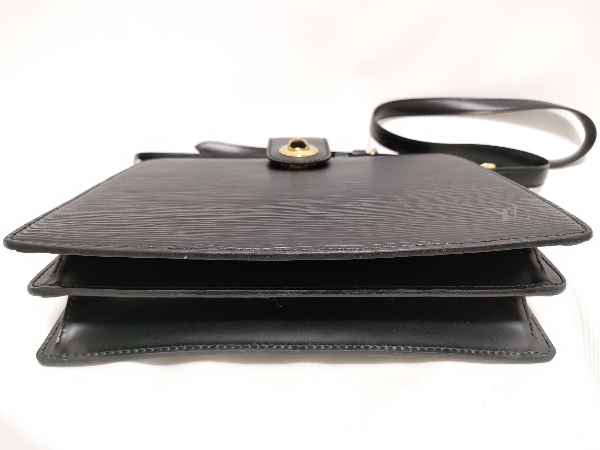 LOUIS VUITTON RFID Unverifiable Epi Capuchin Monogram Handbag