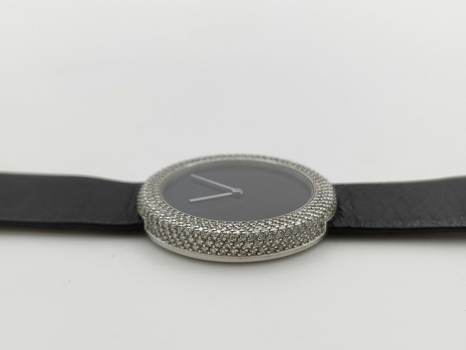 Art Collection 042/999 Quartz Black Dial 18K Boys' Watch