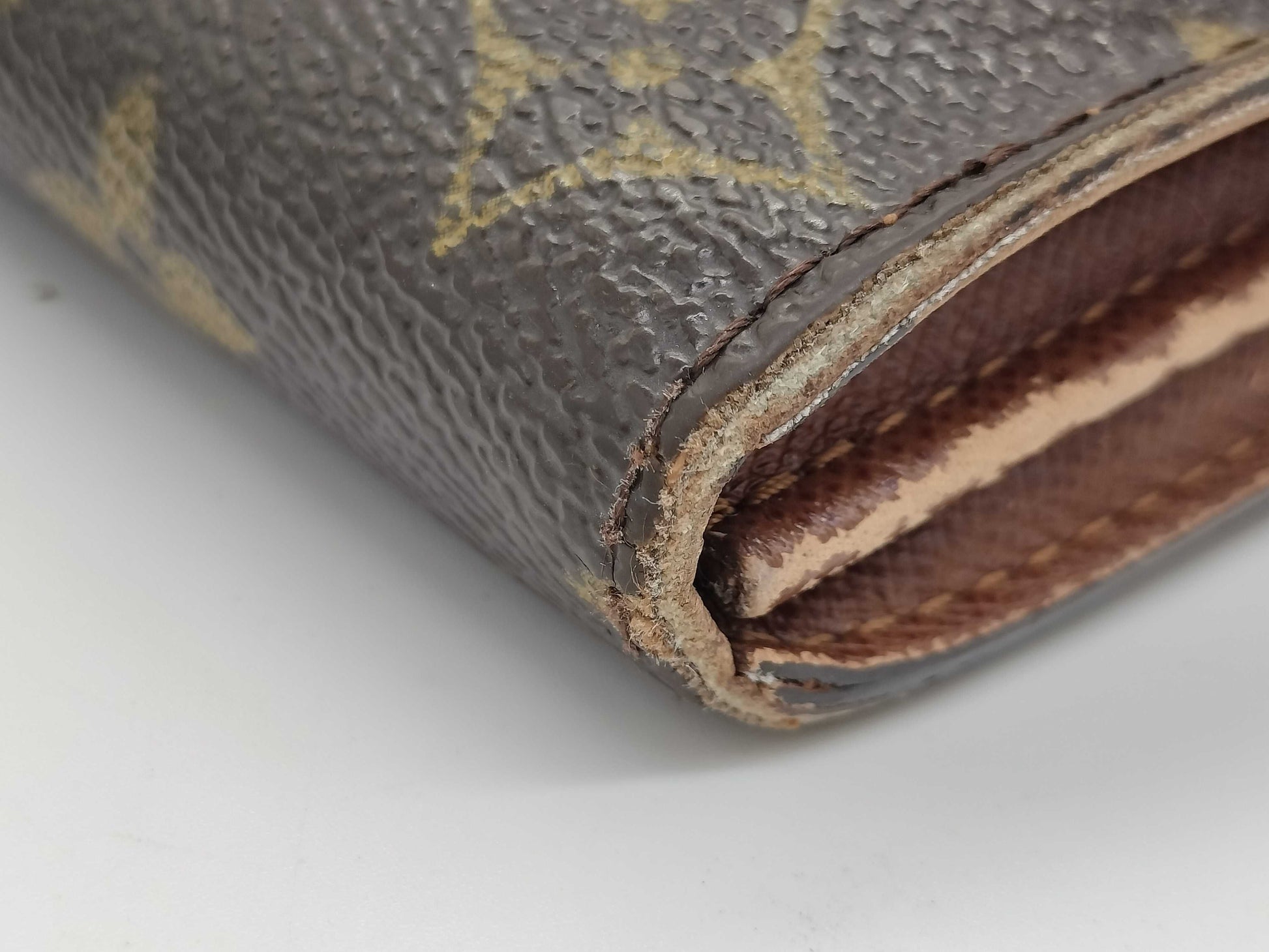 LOUIS VUITTON Monogram Louis Vuitton Monogram Portefeuille Sarah TH0016 Wallet