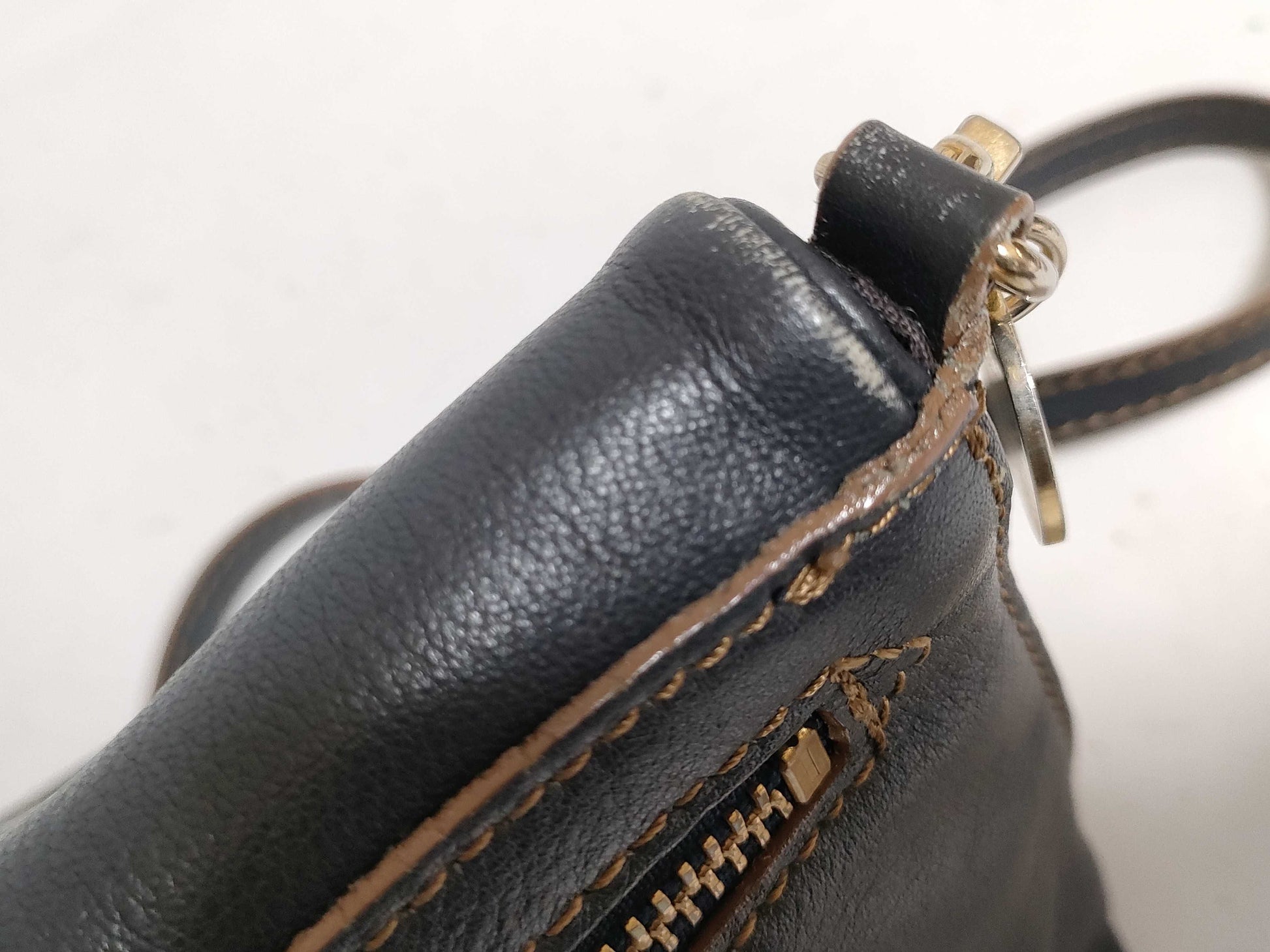 BURBERRY Leather Shoulder Bag