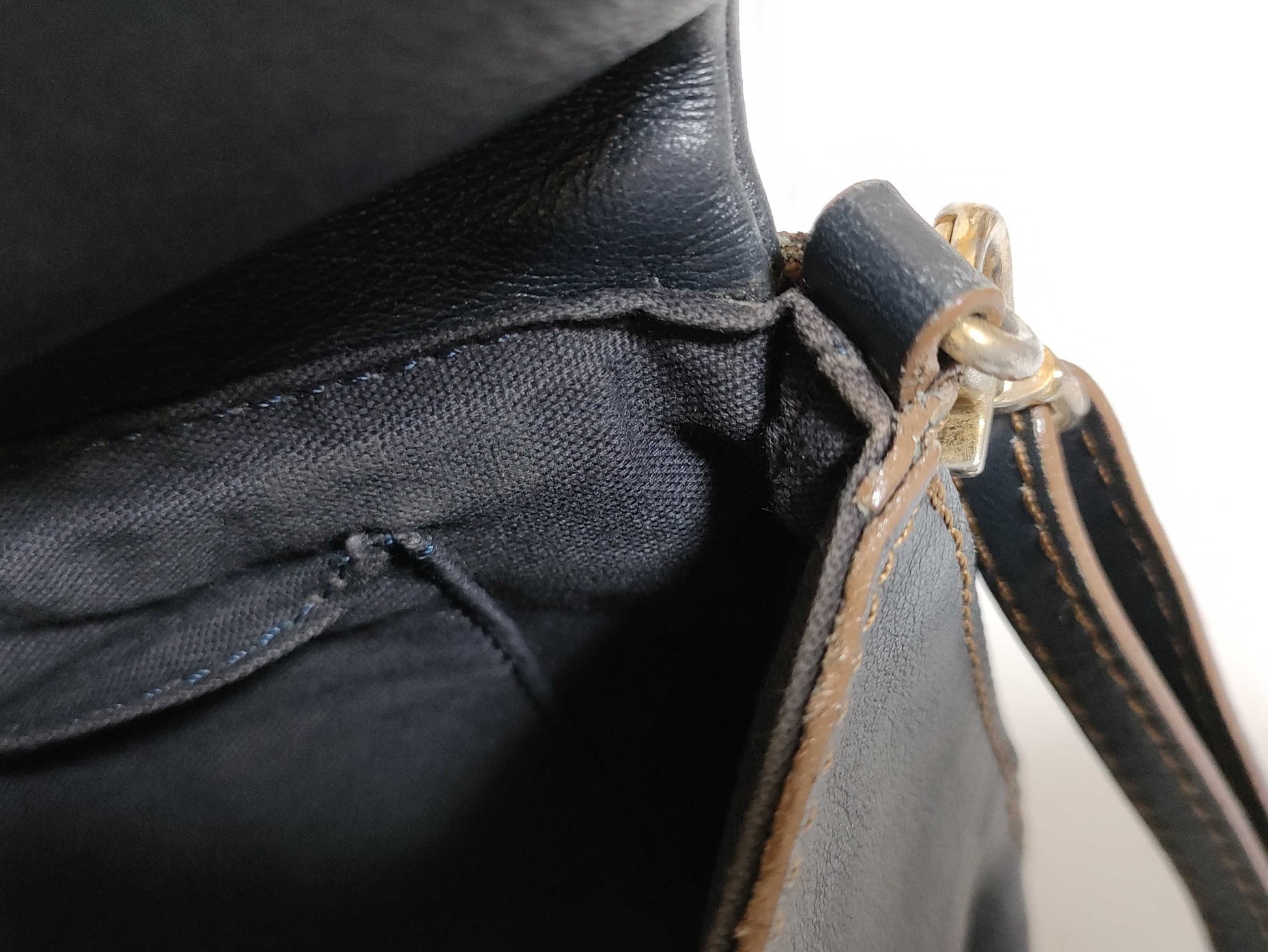 BURBERRY Leather Shoulder Bag