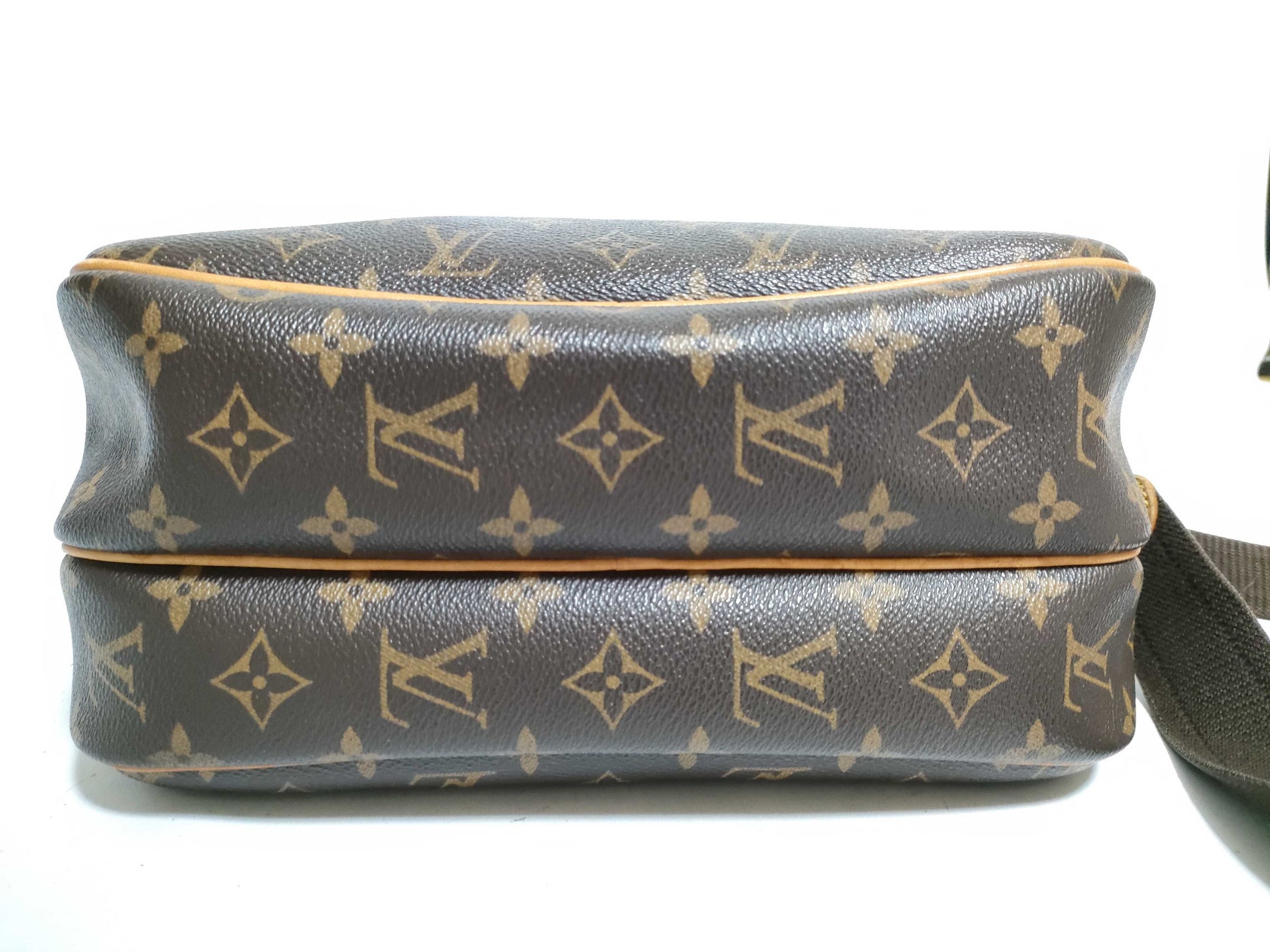 LOUIS VUITTON Monogram Reporter SP0054 Shoulder Bag