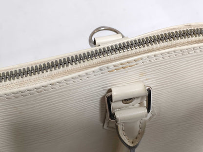 LOUIS VUITTON Epi Louis Vuitton Epi Alma Handbag
