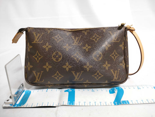 LOUIS VUITTON Monogram Accessoires CA0052 Pouch
