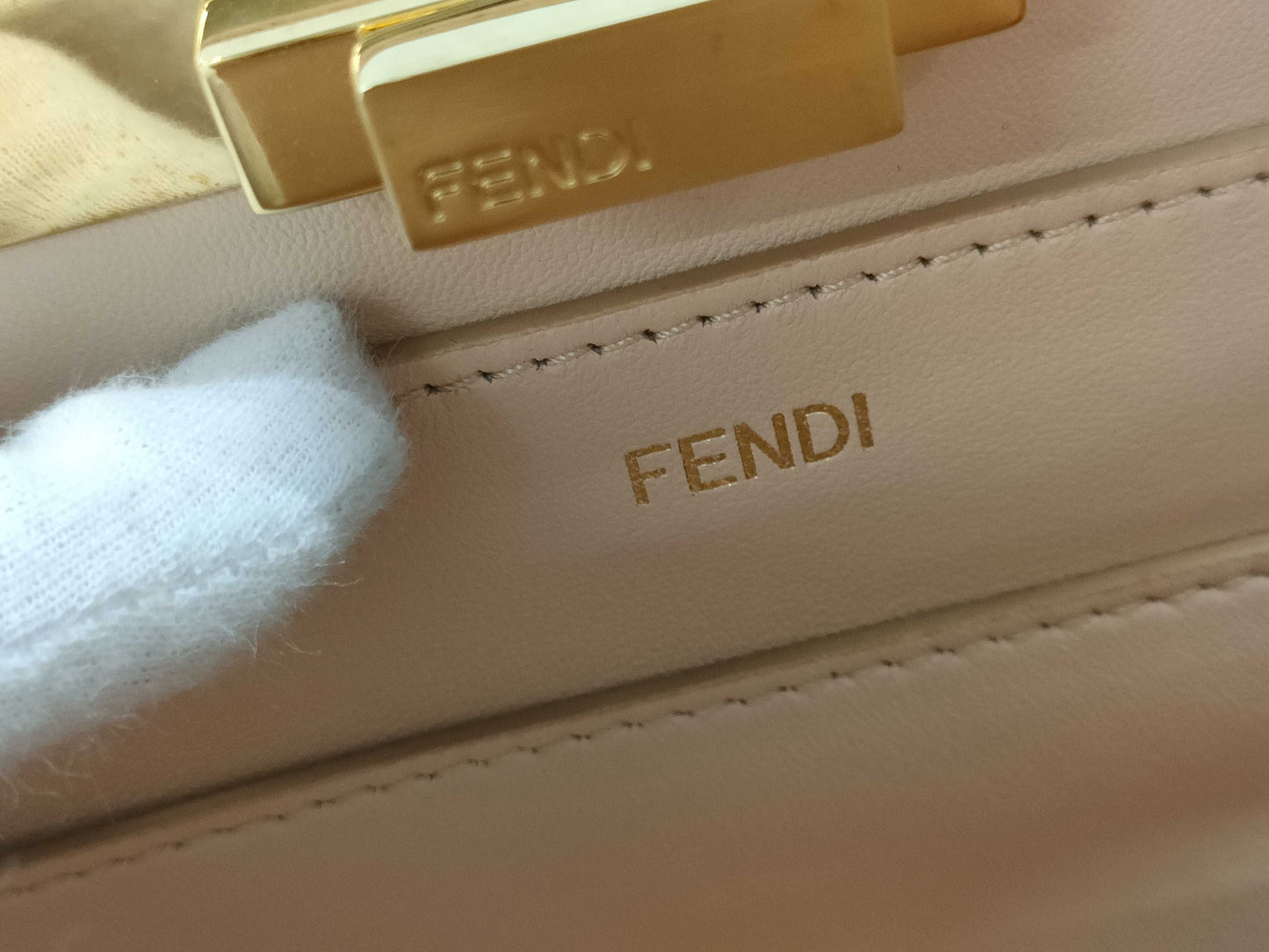 FENDI Peekaboo I See You Medium Handbag 8BN321 White