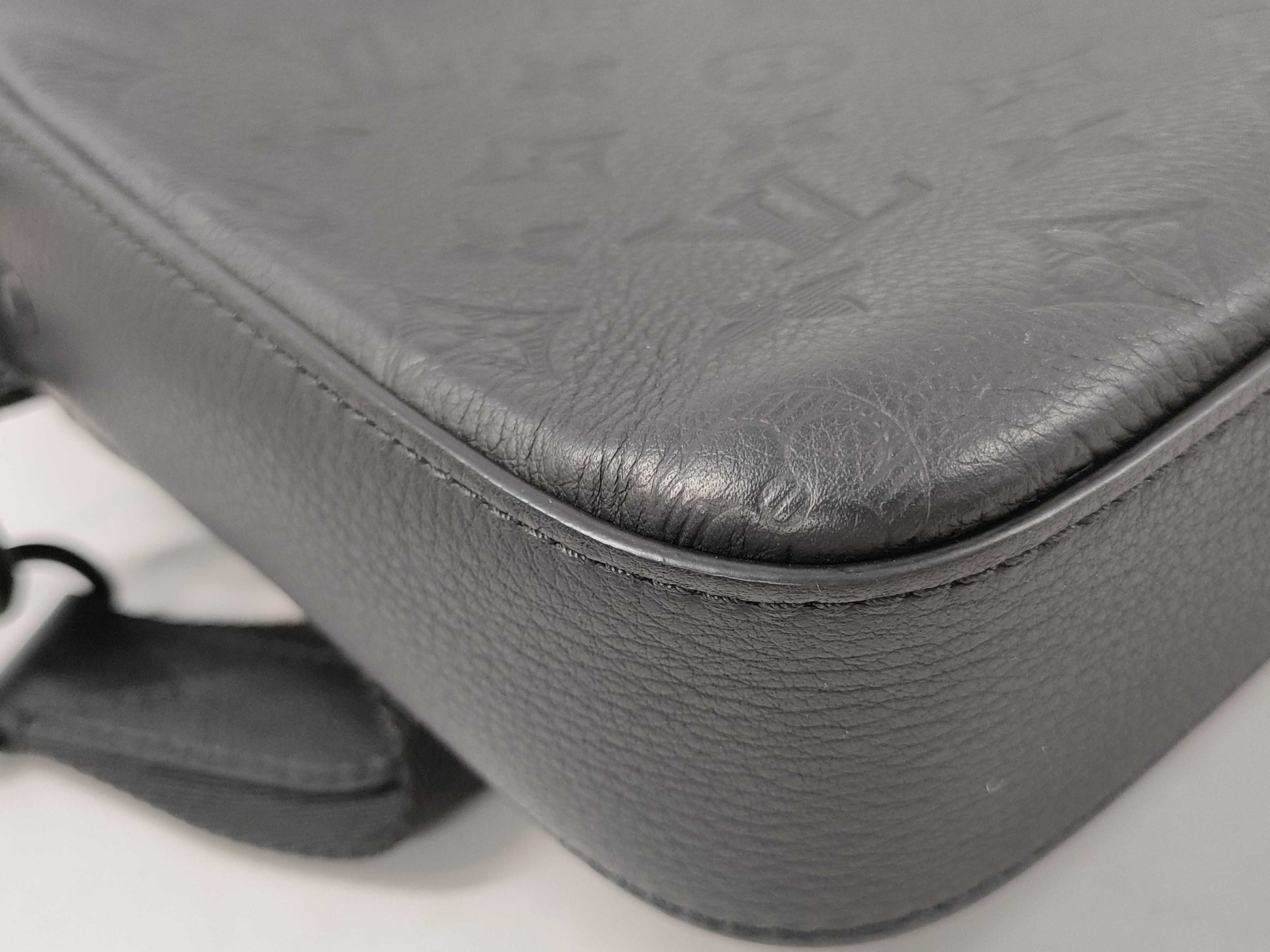 LOUIS VUITTON Monogram Shadow Trio Messenger M46602/RFID Shoulder Bag