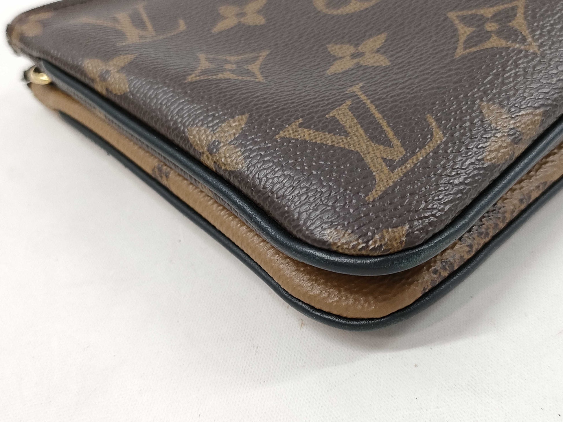 LOUIS VUITTON Monogram Giant Reverse Double Zip Pochette M69203/RFID Pouch