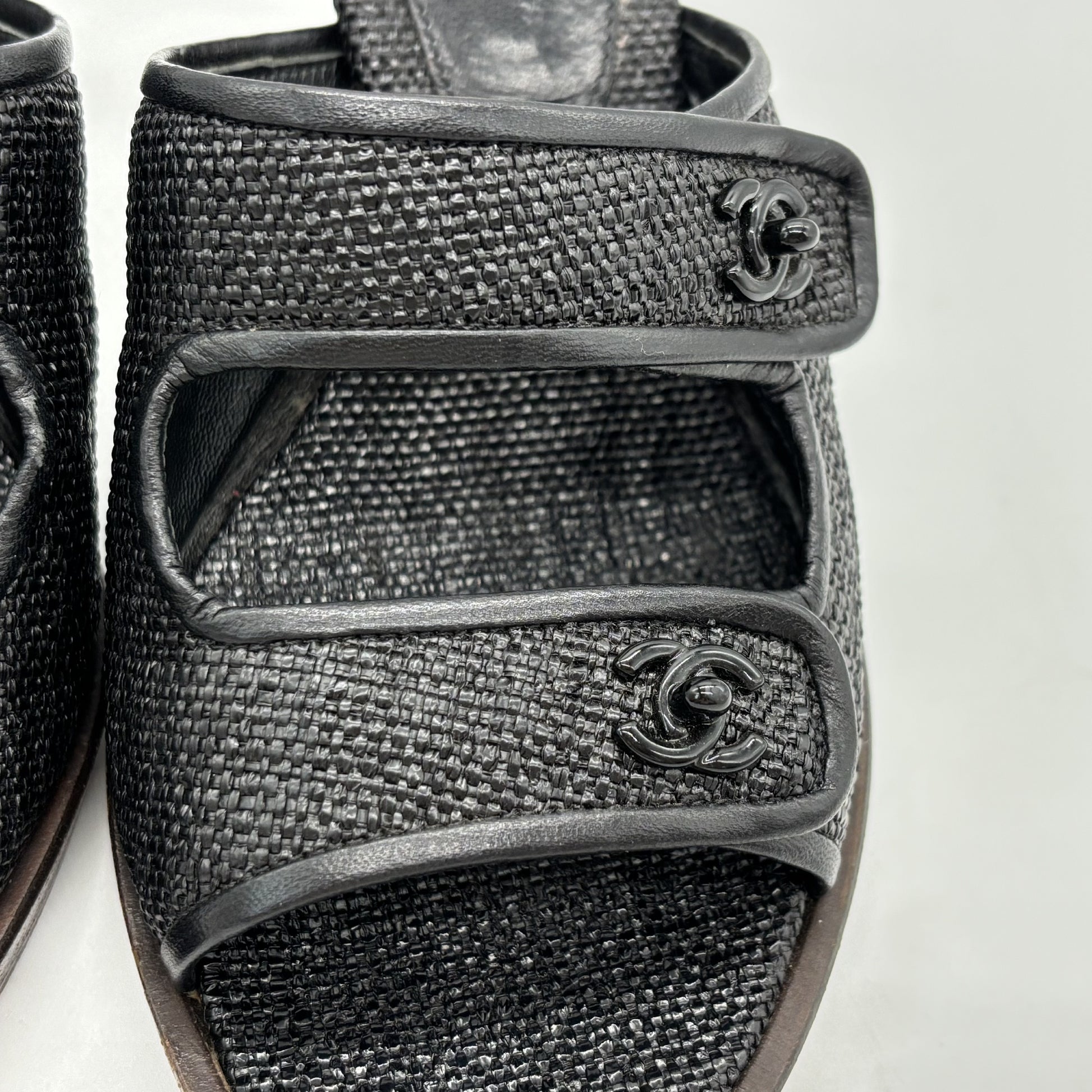 CHANEL Leather Black Raffia Leather Wood Turnlock Sandals Size #35/22.5cm