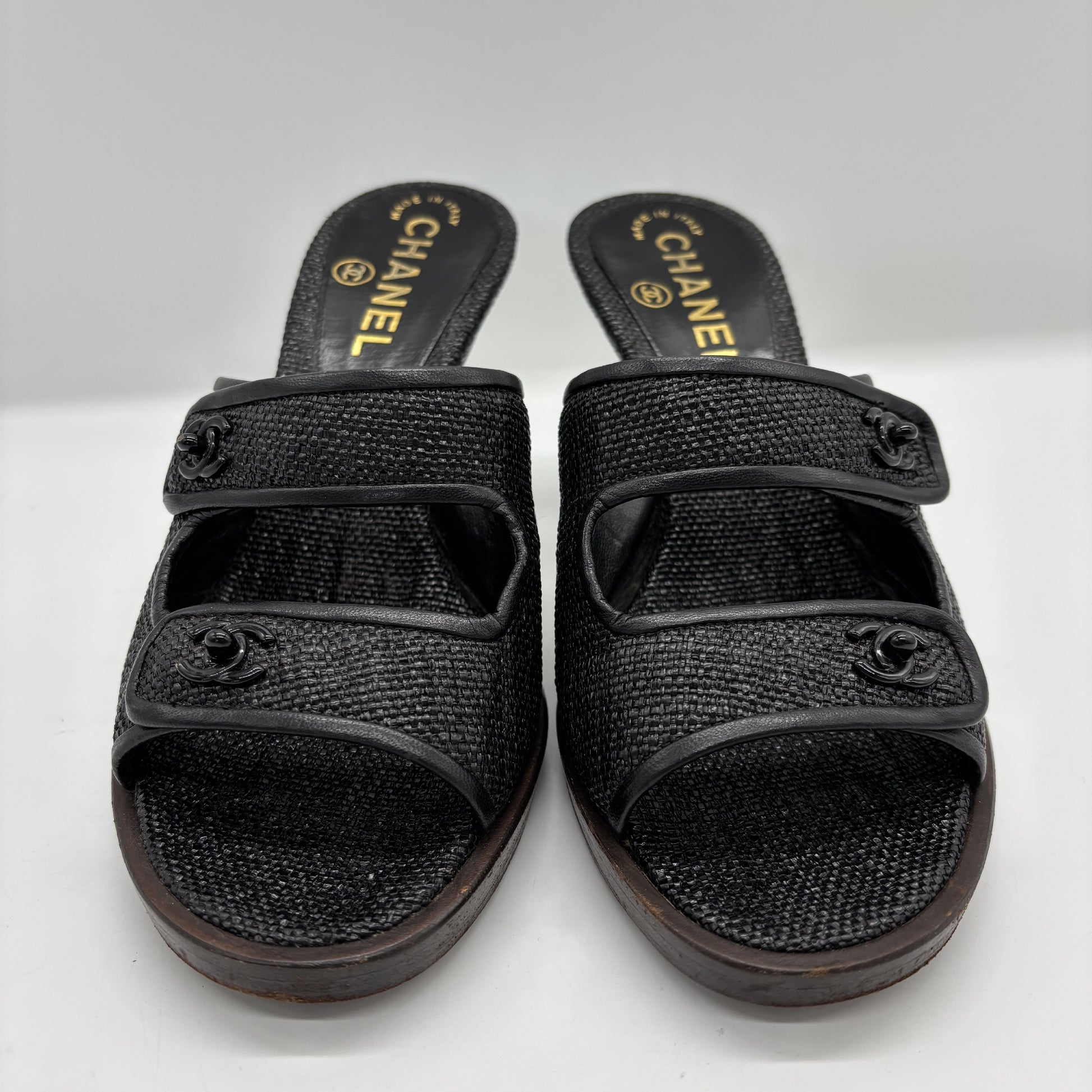 CHANEL Leather Black Raffia Leather Wood Turnlock Sandals Size #35/22.5cm