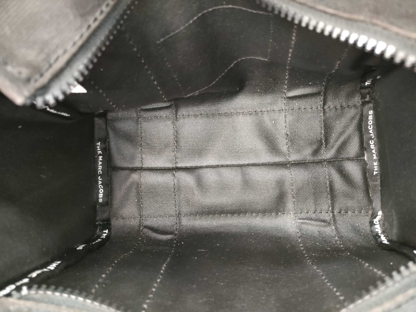 MARC JACOBS The Tote Bag Black Tote Bag