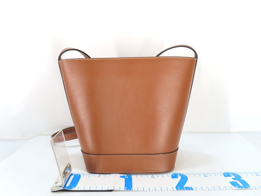 CELINE Triomphe Cuir Bucket A-Rank Shoulder Bag