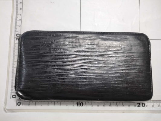 LOUIS VUITTON Epi Zippy Wallet Noir CA2183 Wallet