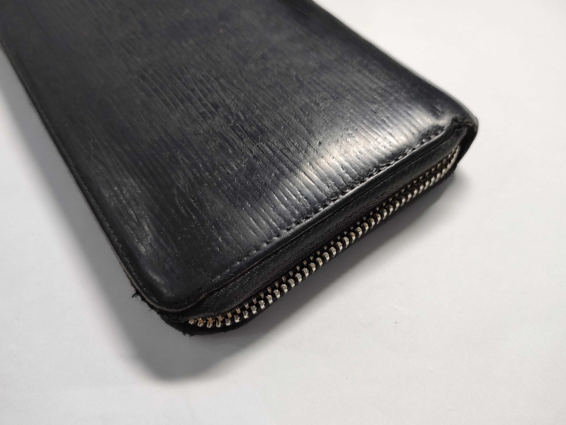 LOUIS VUITTON Epi Zippy Wallet Noir CA2183 Wallet