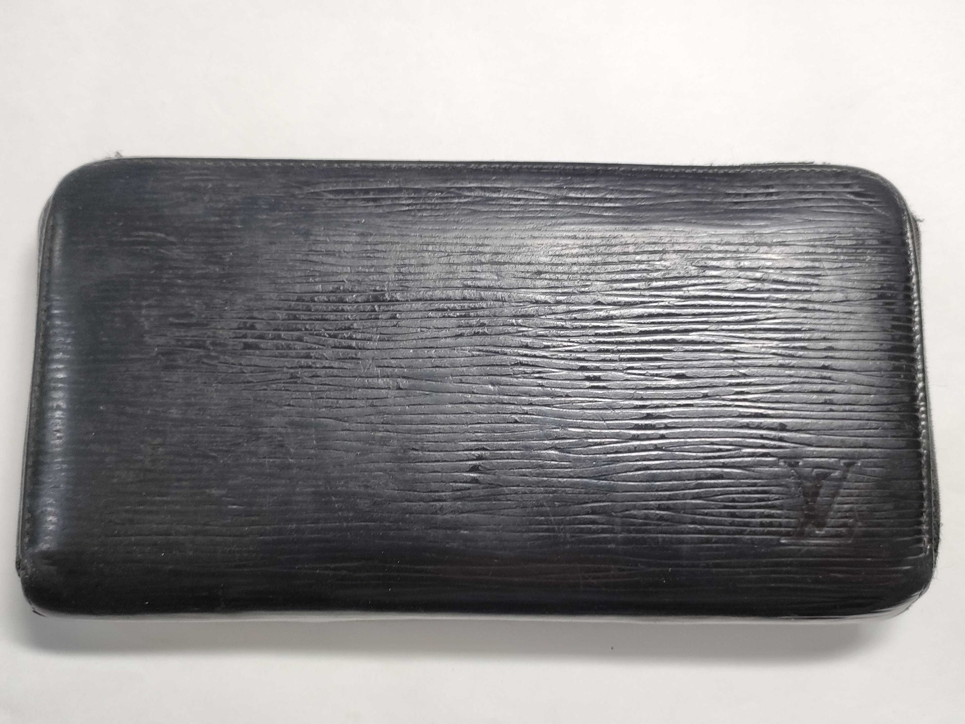 LOUIS VUITTON Epi Zippy Wallet Noir CA2183 Wallet