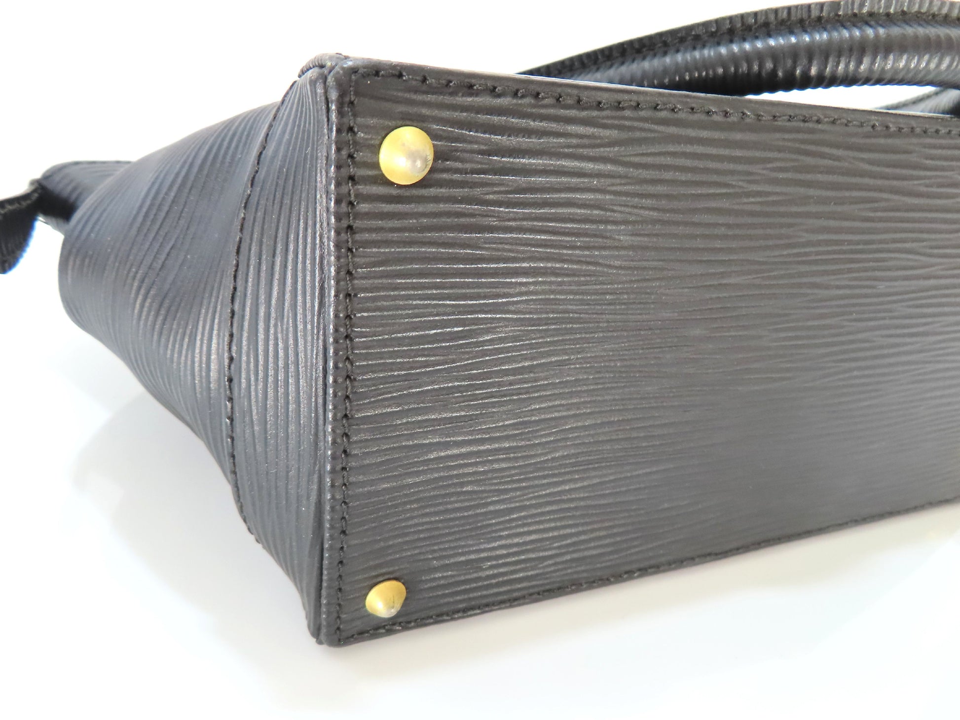 FENDI Leather Handbag Black W20