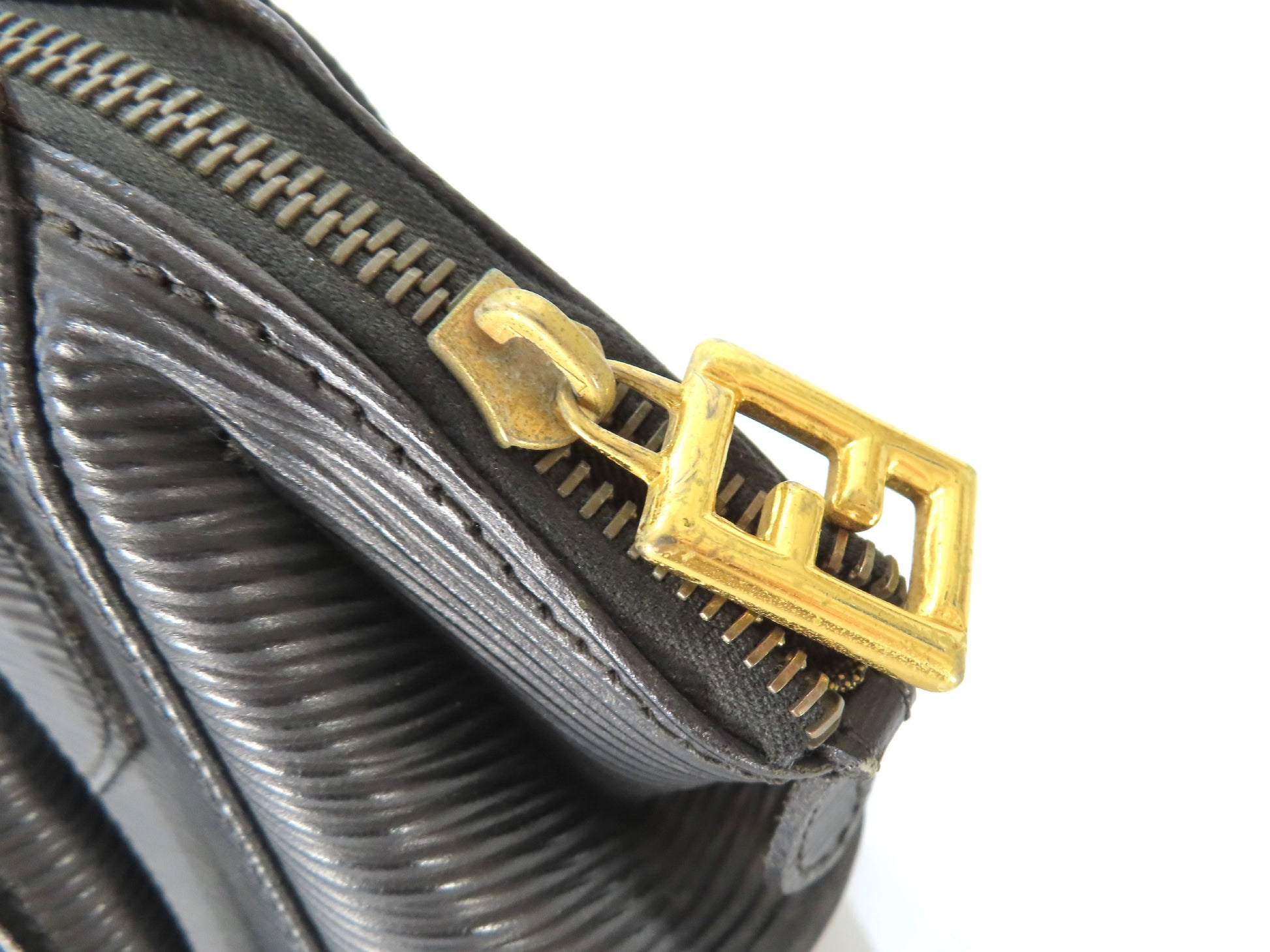 FENDI Leather Handbag Black W20