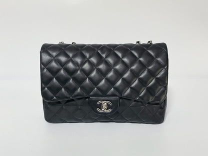CHANEL Deca Matelasse 30 Lambskin Silver Hardware Seal Shoulder Bag