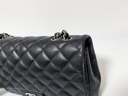 CHANEL Deca Matelasse 30 Lambskin Silver Hardware Seal Shoulder Bag
