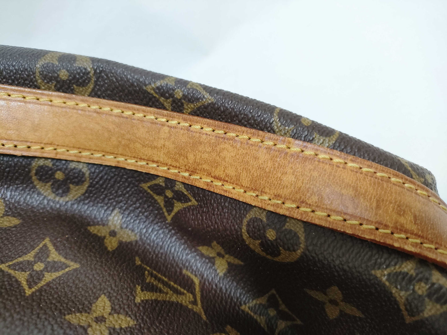 LOUIS VUITTON RFID Unverifiable Monogram LV Monogram Noe Shoulder Bag