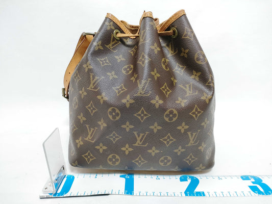 LOUIS VUITTON RFID Unverifiable Monogram LV Monogram Noe Shoulder Bag