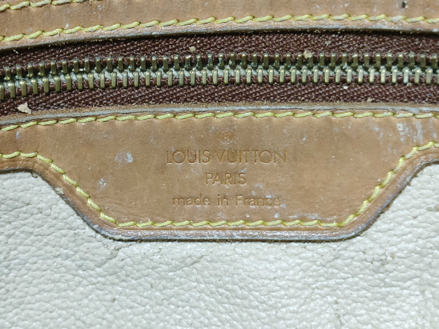 LOUIS VUITTON RFID Unverifiable Monogram LV Monogram Bucket Tote Bag