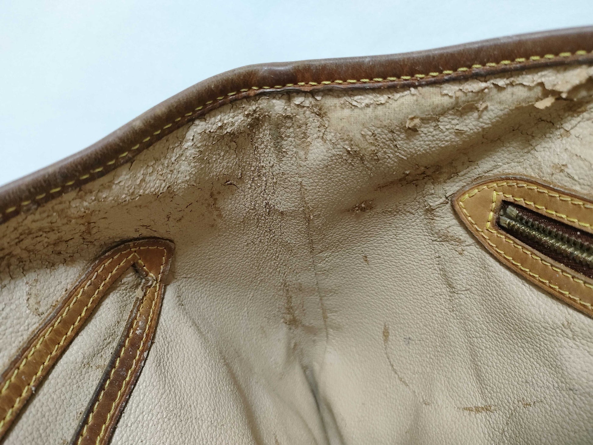 LOUIS VUITTON RFID Unverifiable Monogram LV Monogram Bucket Tote Bag