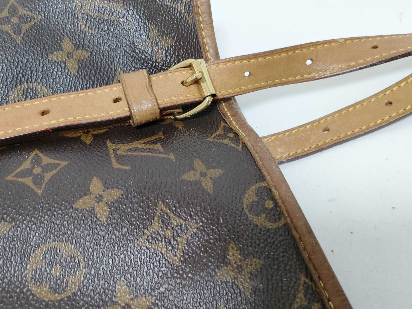 LOUIS VUITTON RFID Unverifiable Monogram LV Monogram Bucket Tote Bag