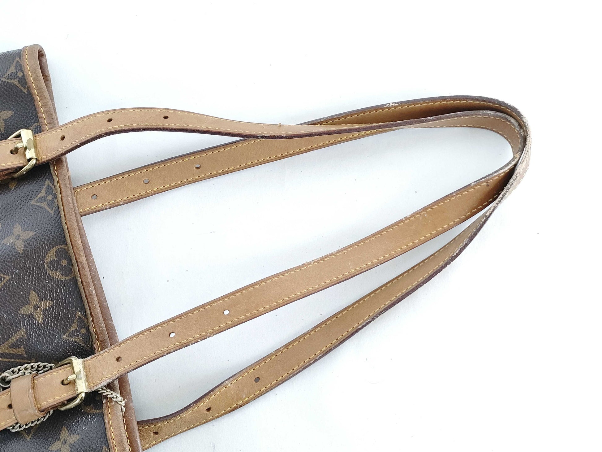 LOUIS VUITTON RFID Unverifiable Monogram LV Monogram Bucket Tote Bag