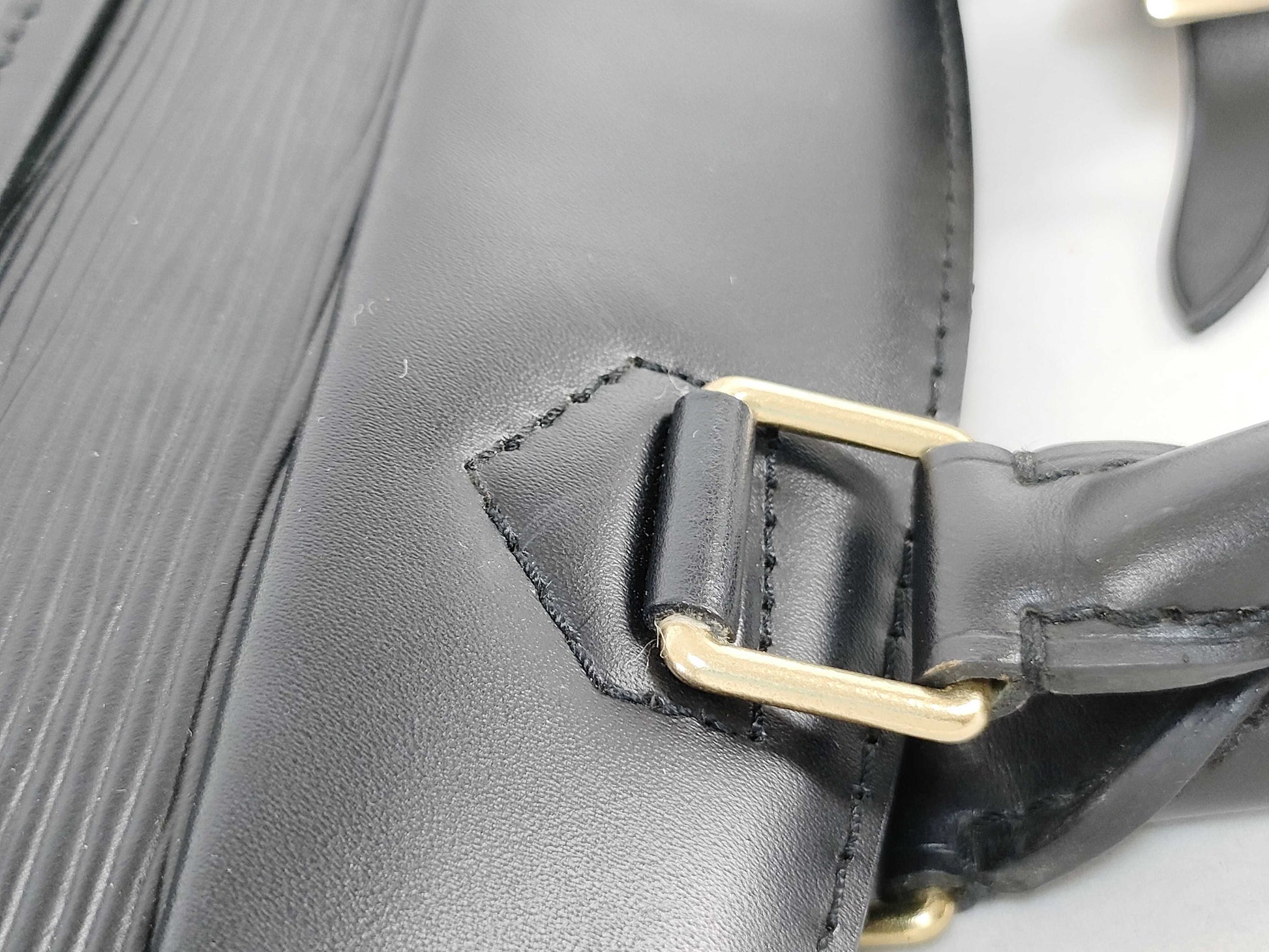 LOUIS VUITTON RFID Unverifiable TH1927 Epi Leather LV Epi Leather Business Bag