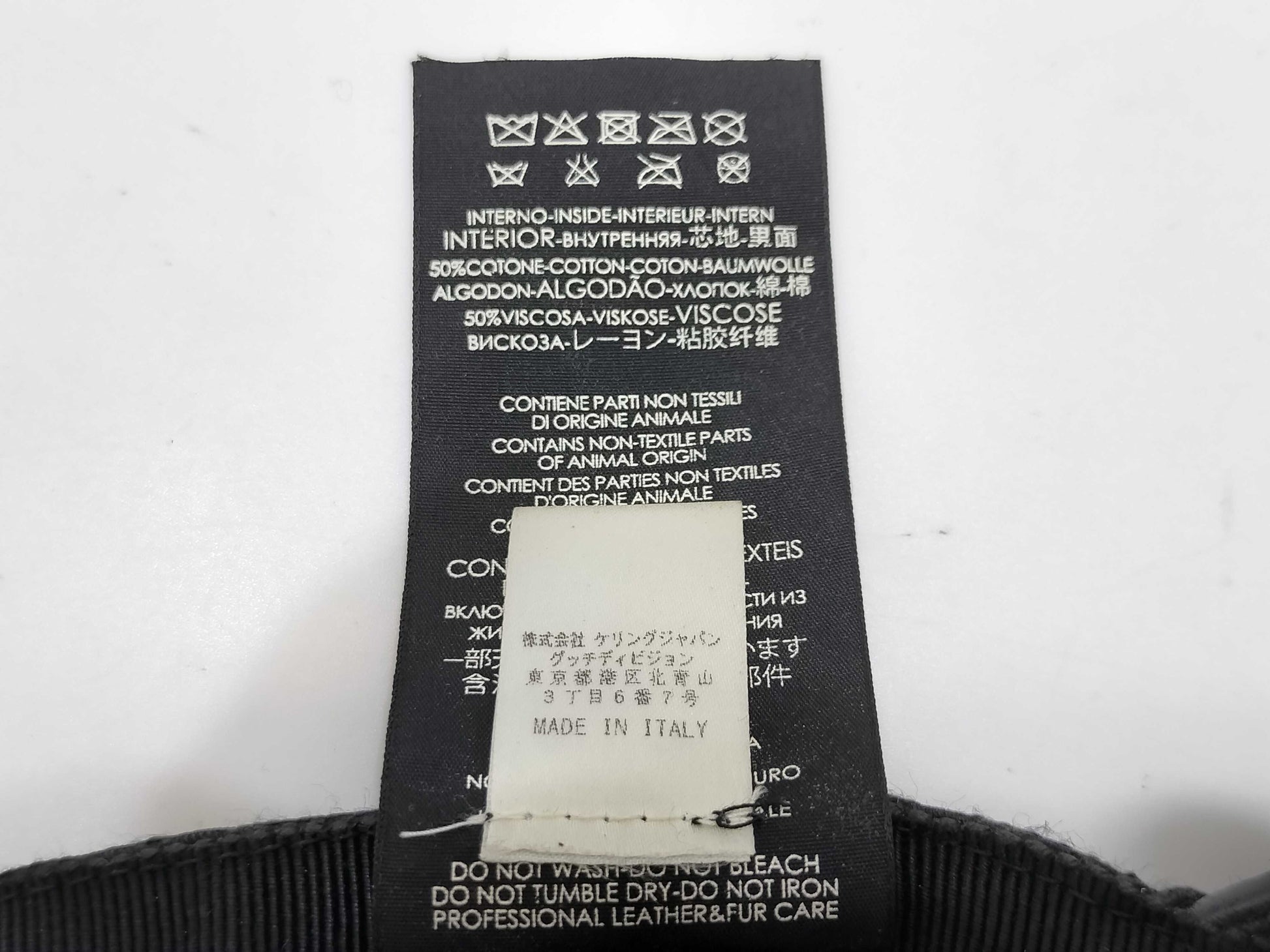 GUCCI GG Canvas Cap with Side Shelly, Black Other Apparel