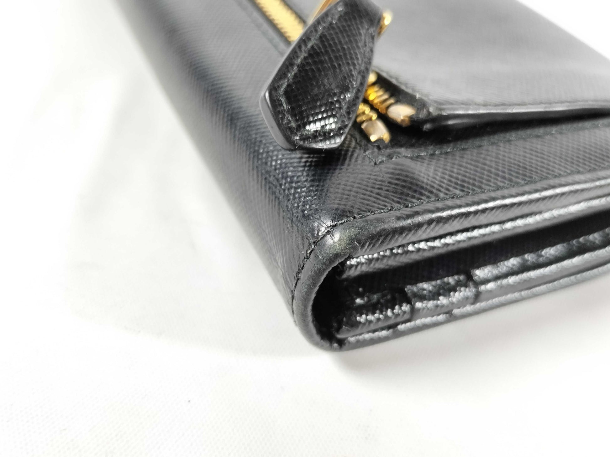 PRADA PRADA Saffiano Triangle Long Wallet Wallet