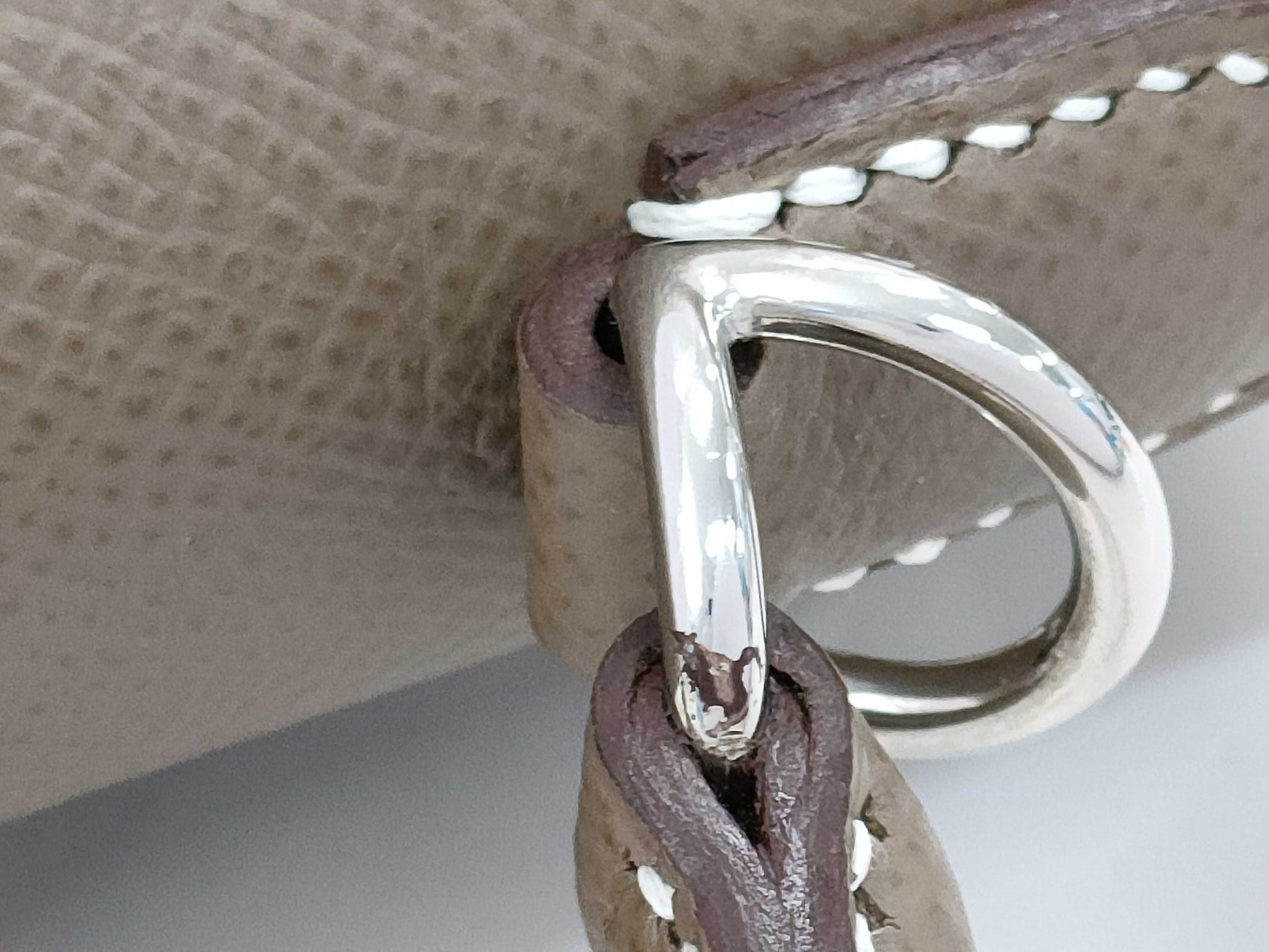 HERMES Kelly 25 Epsom Etoupe Silver Hardware SV B Stamp Handbag