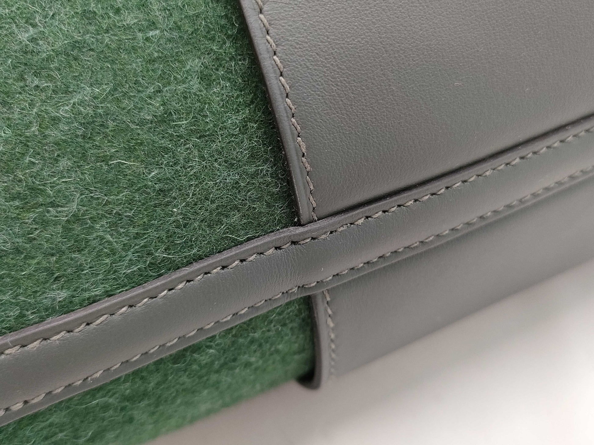 HERMES Picotin Lock 18 PM Go Team Vert Foncé Handbag with Silver Hardware and Stamped Silver.