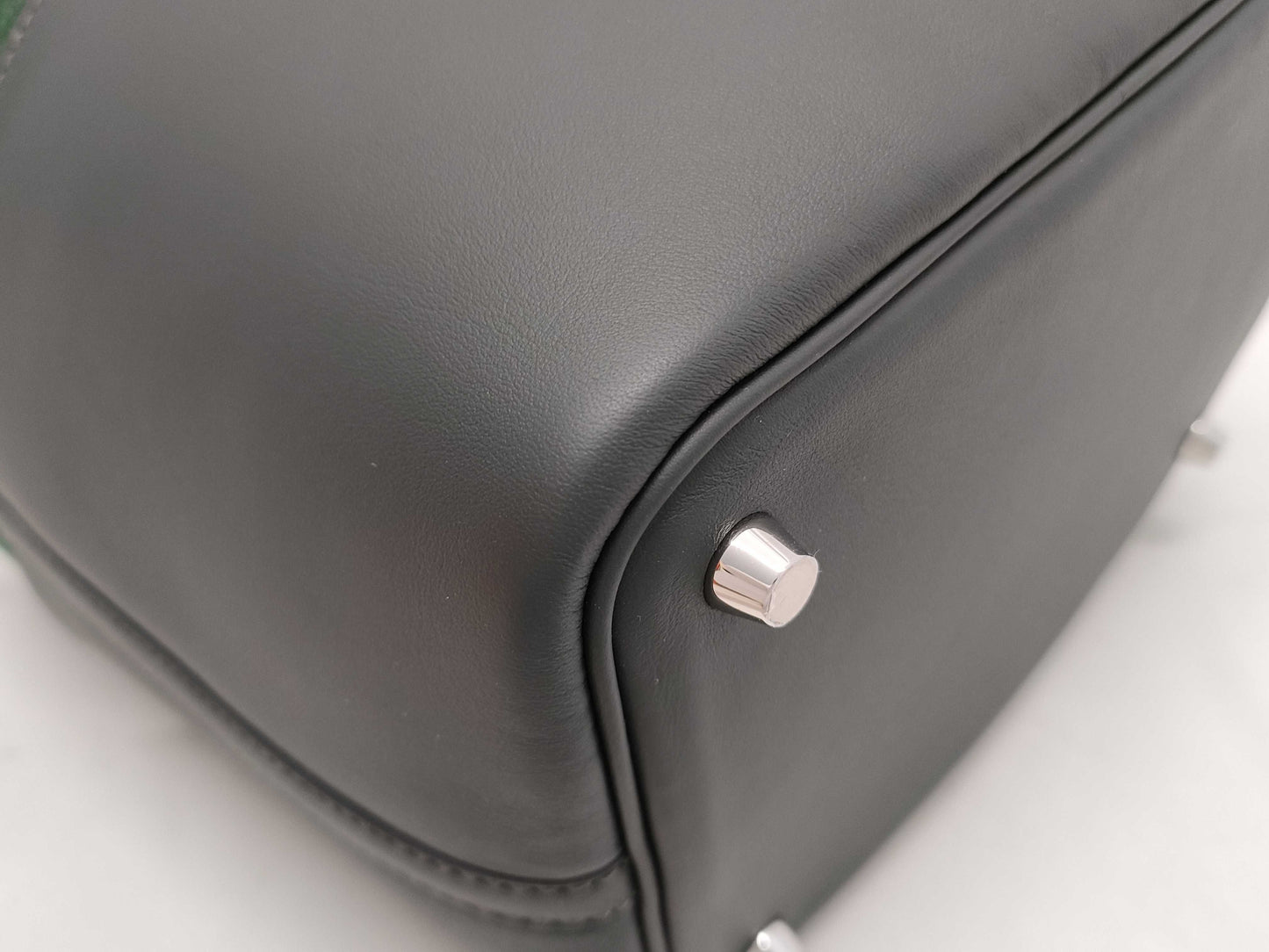 HERMES Picotin Lock 18 PM Go Team Vert Foncé Handbag with Silver Hardware and Stamped Silver.