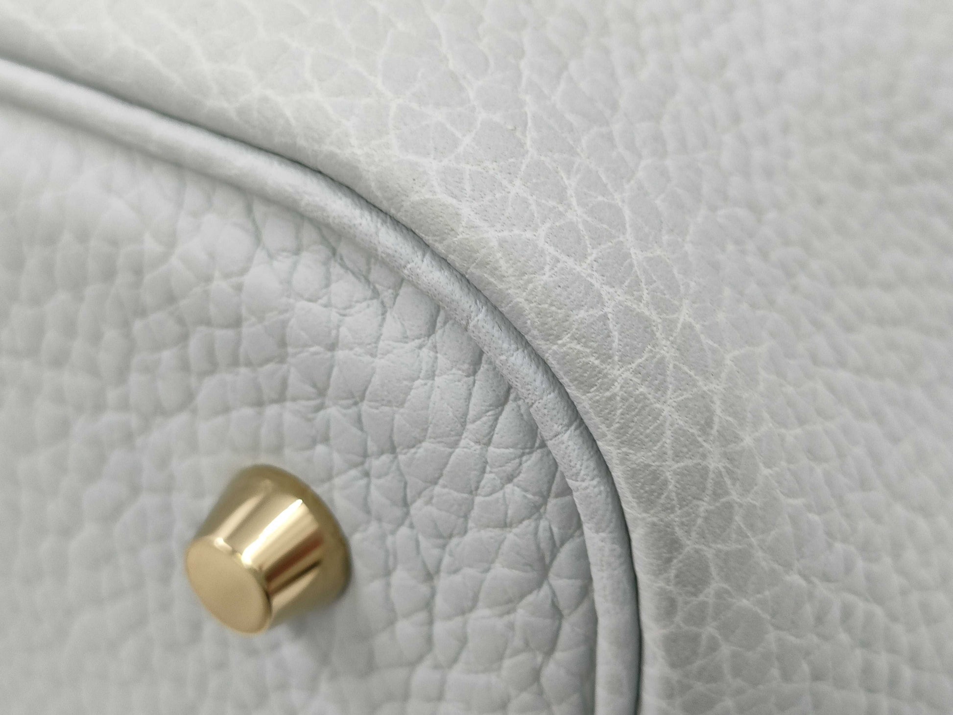 HERMES Picotin Lock MM Taurillon Gold Hardware U Stamp Handbag