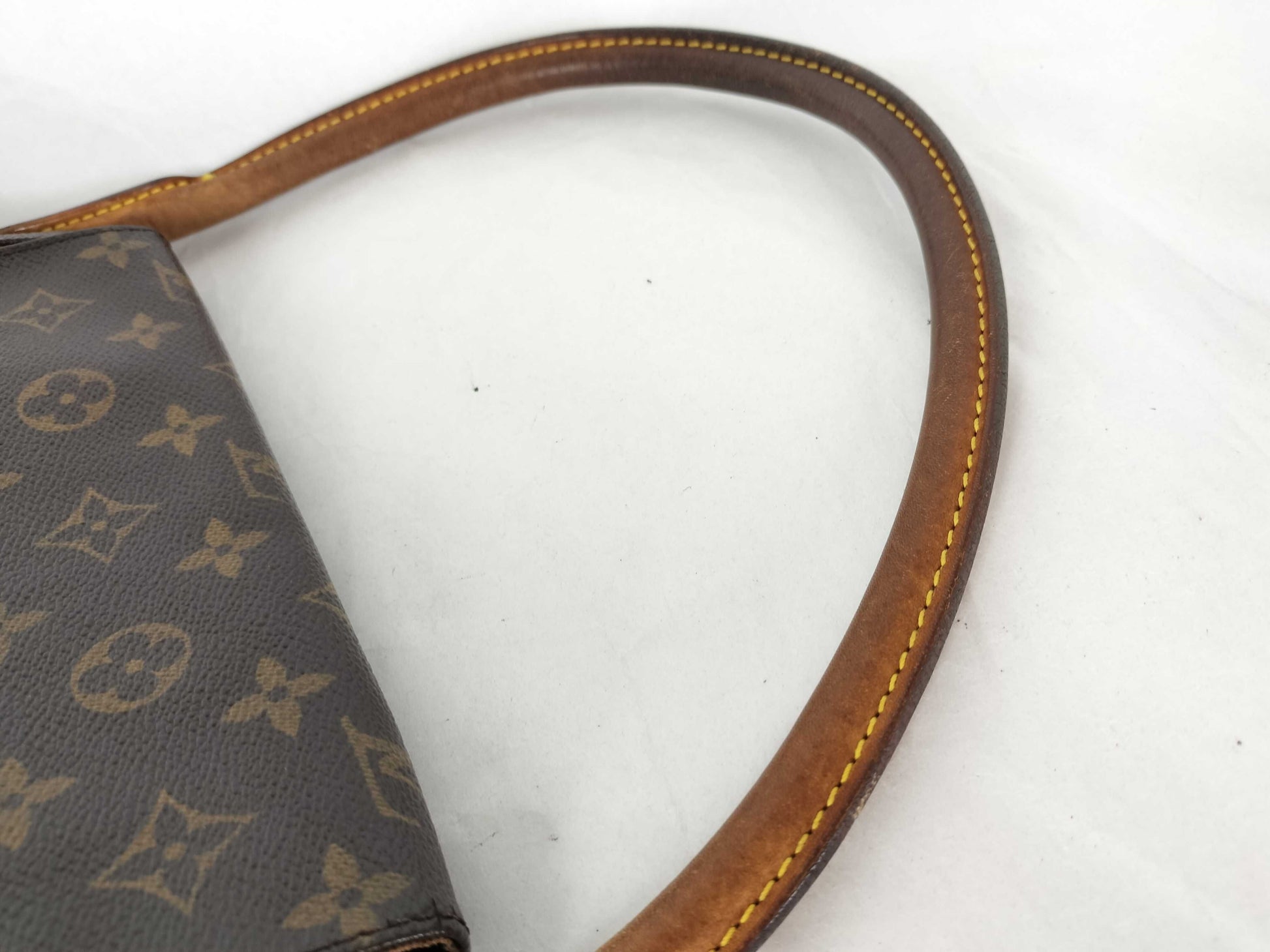LOUIS VUITTON MI0063 Monogram Louis Vuitton Mini Looping Handbag