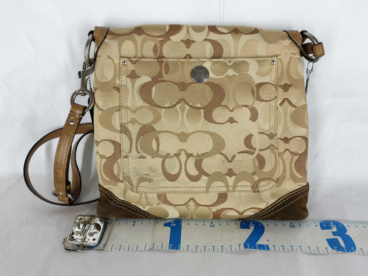COACH Signature COACH Shoulder Bag Signature Shoulder Bag