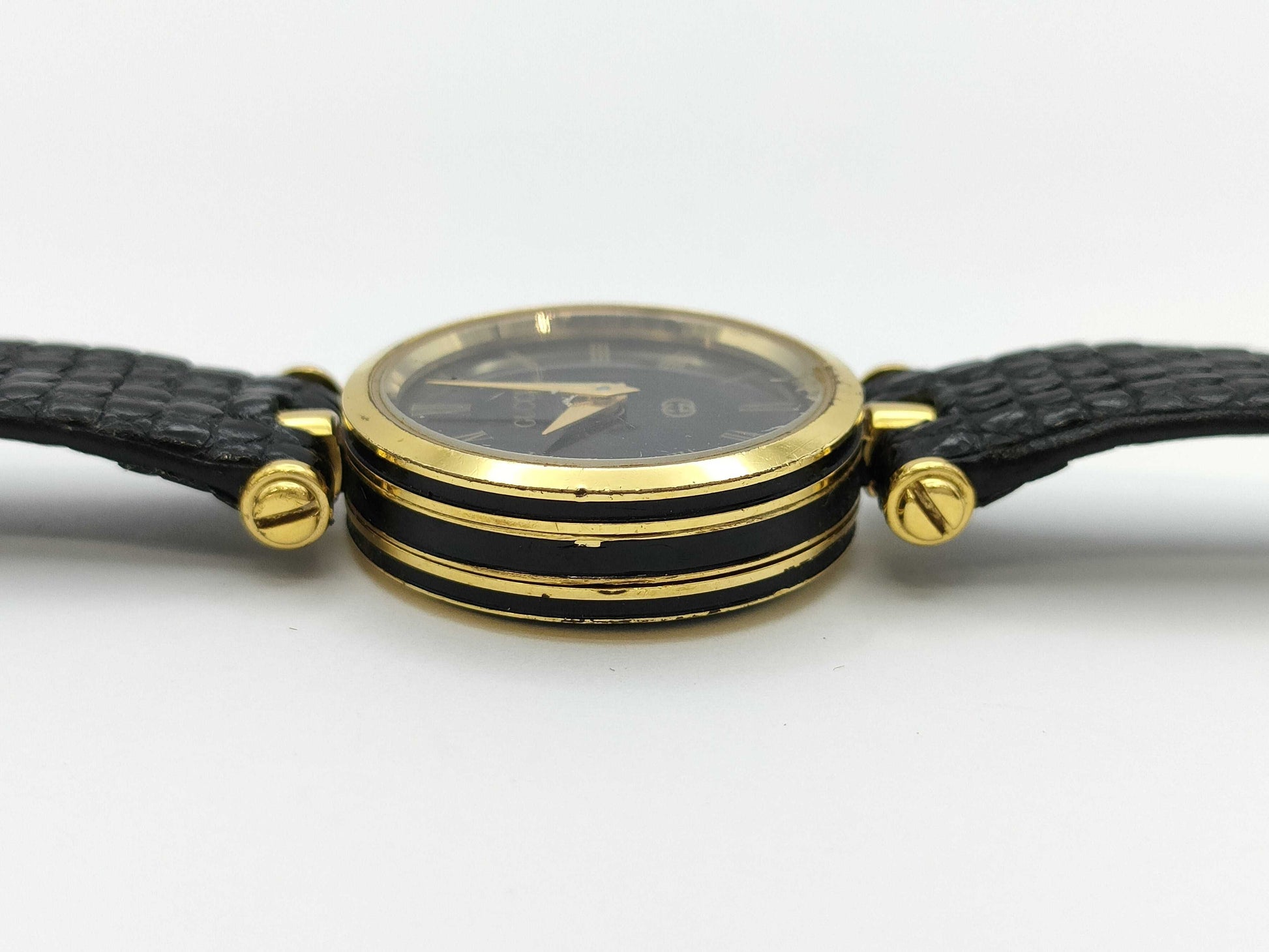 GUCCI Sherry Quartz Black Dial Women's Watch