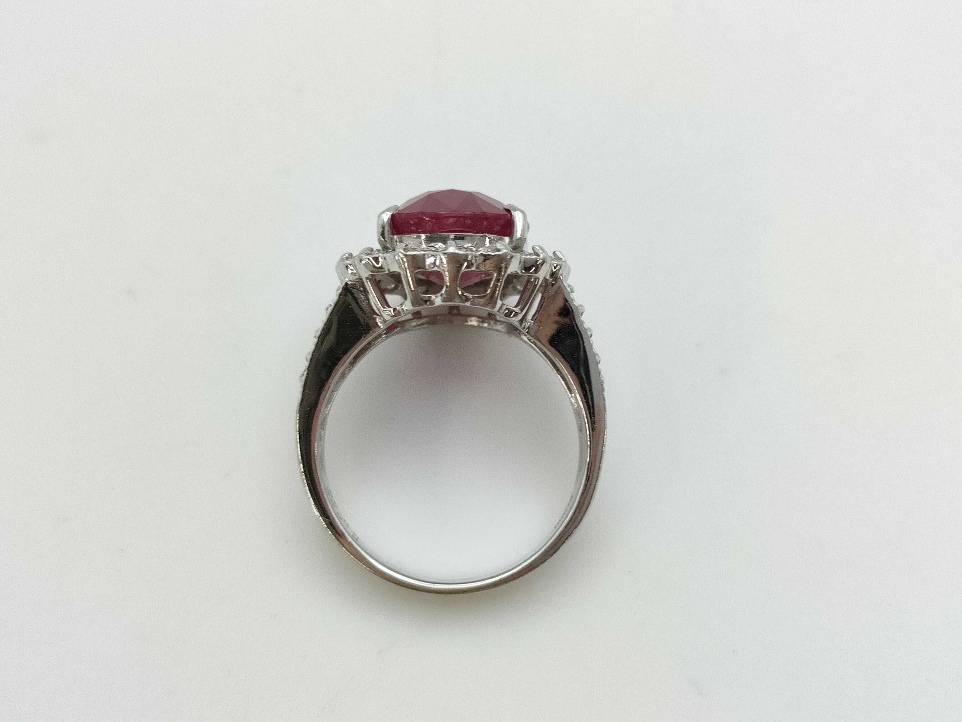 Moderate Ruby 6.602ct D0.90ct Pt900 10.0g Ring 