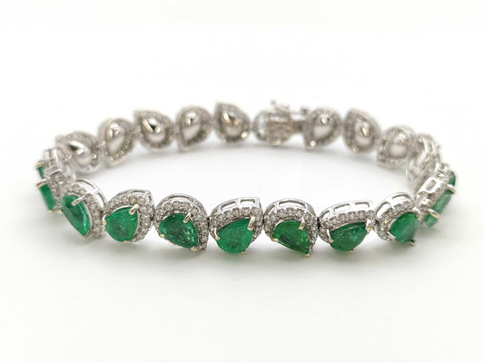 E12.69ct D3.09ct K18WG 20.6g Bracelet/Bangle 