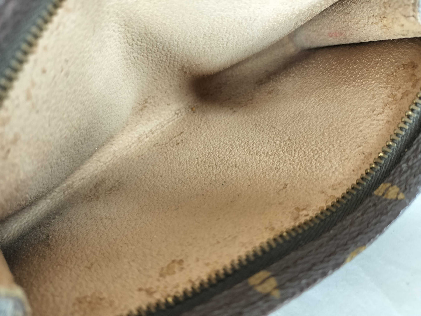 LOUIS VUITTON AR0927 Monogram Louis Vuitton Bucket Pouch Only