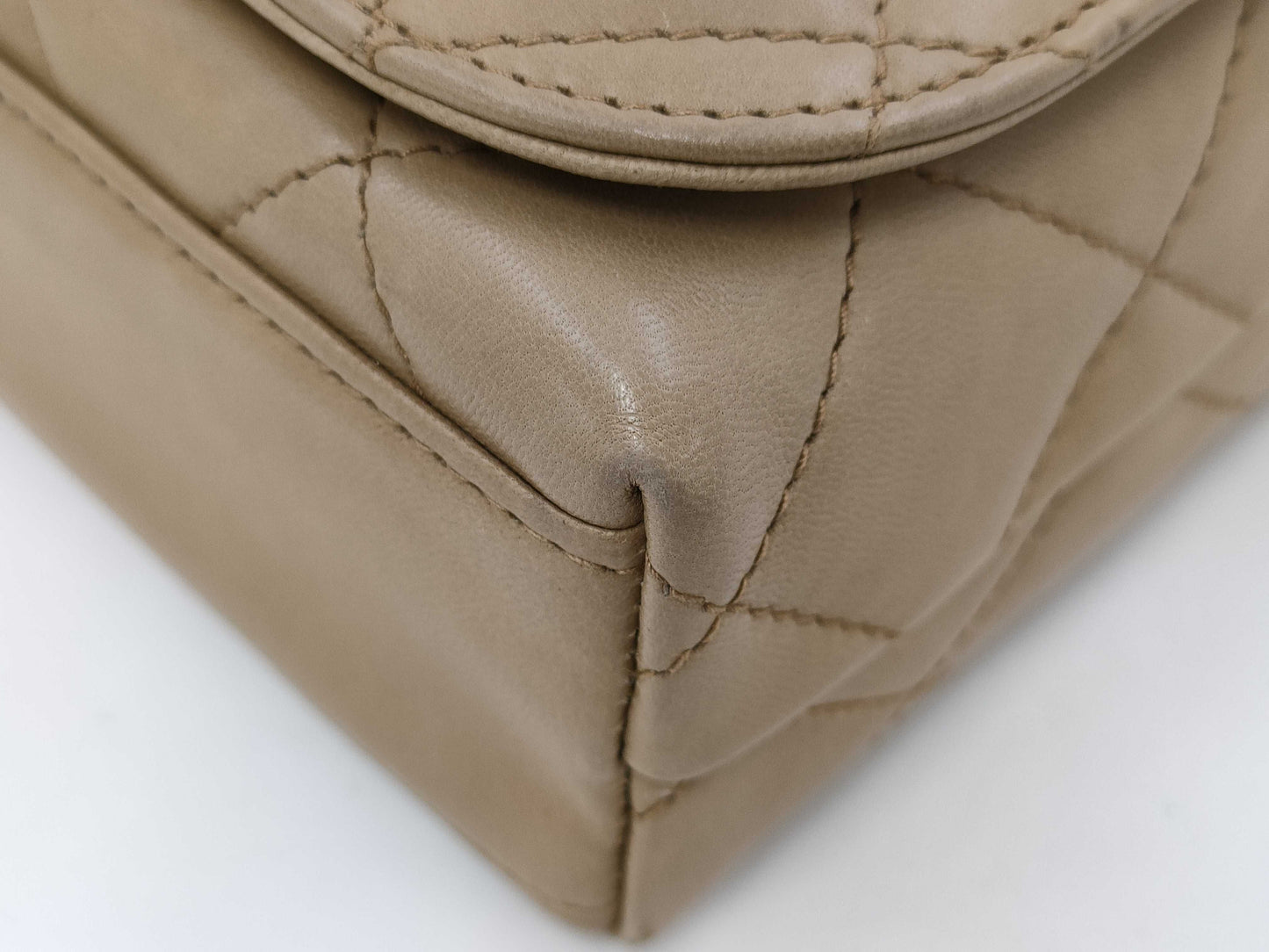 CHANEL Leather Shoulder Bag