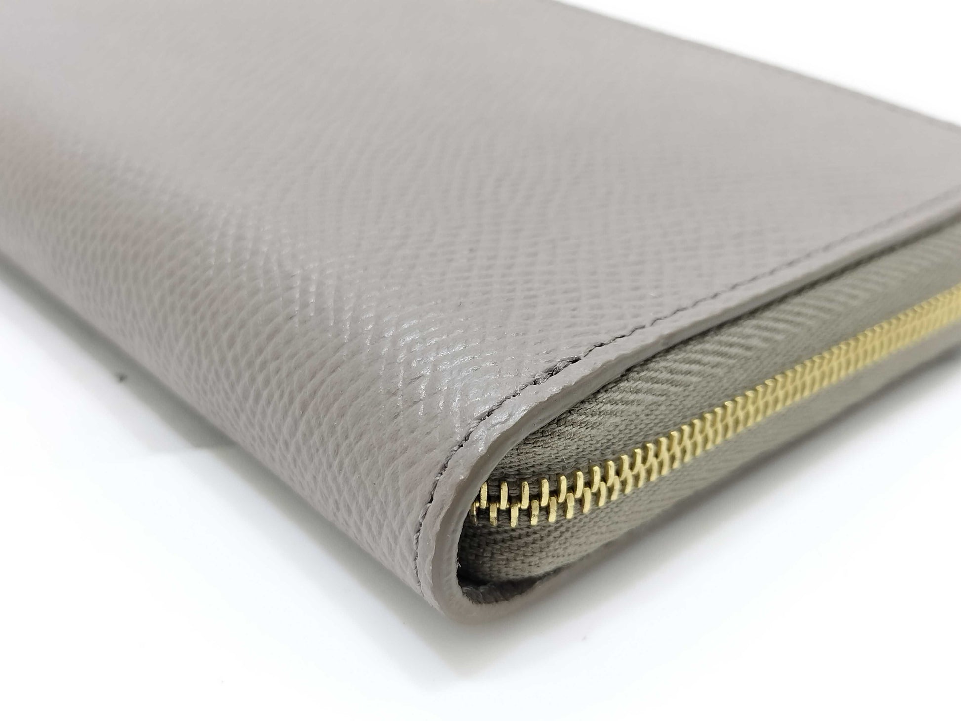Celine Unused Round Zip Wallet Etoupe Wallet