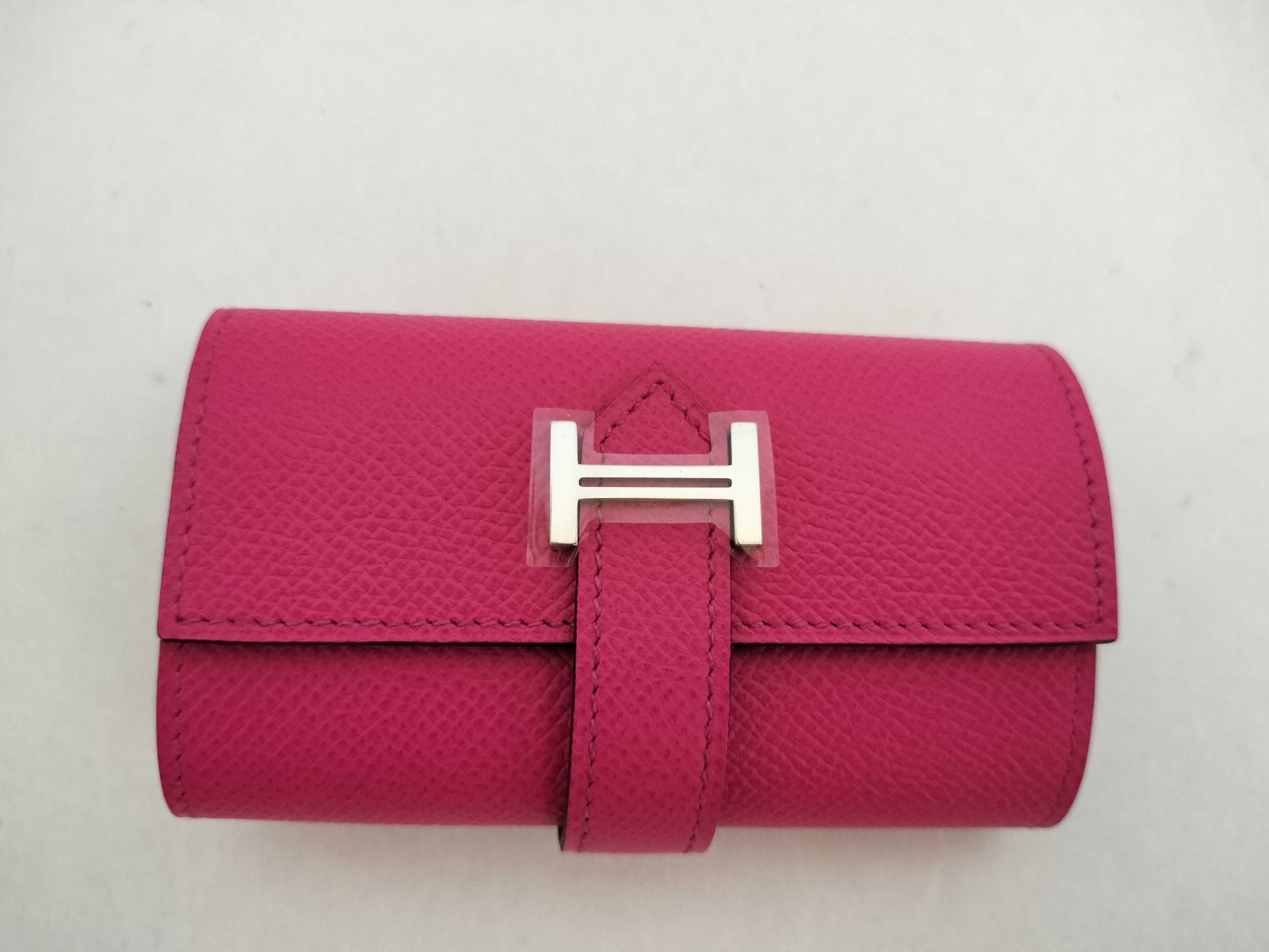 HERMES □Q engraved Bearn unused Bearn key case Veau apron Pink? Q key case key holder