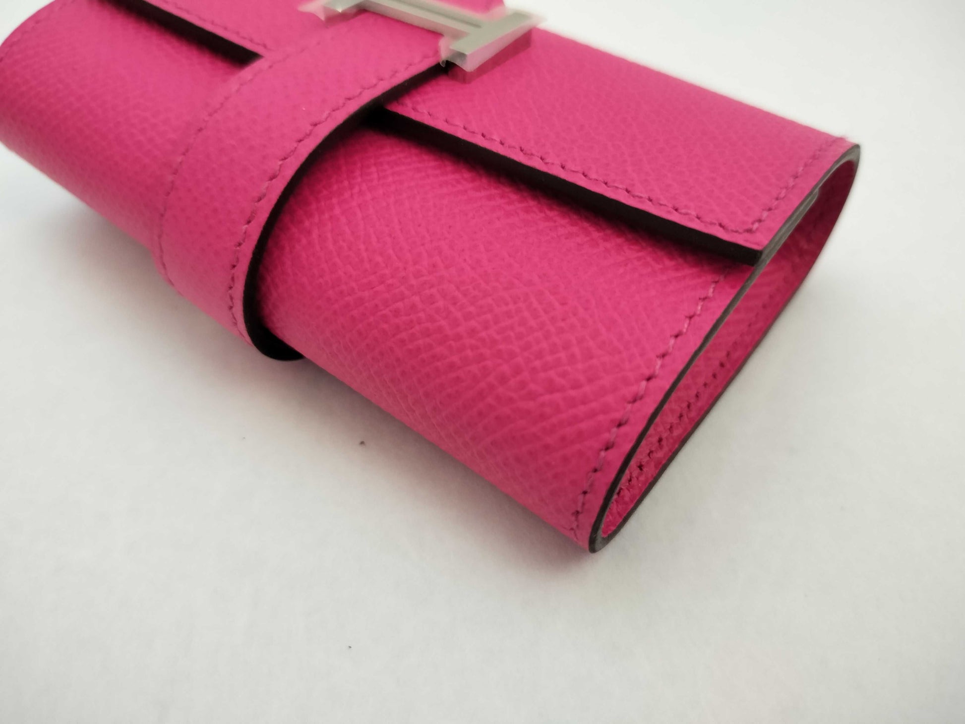 HERMES □Q engraved Bearn unused Bearn key case Veau apron Pink? Q key case key holder